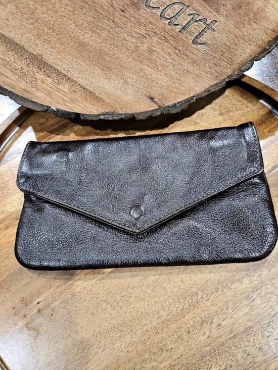 Handbags - 🌼Brown Leather Envelope Clutch Wallet
